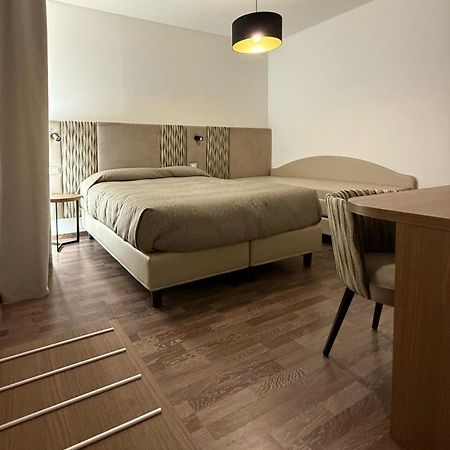 Hotel Miramare 피네토 외부 사진