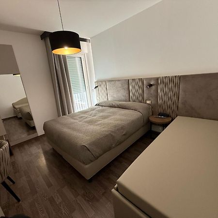 Hotel Miramare 피네토 외부 사진
