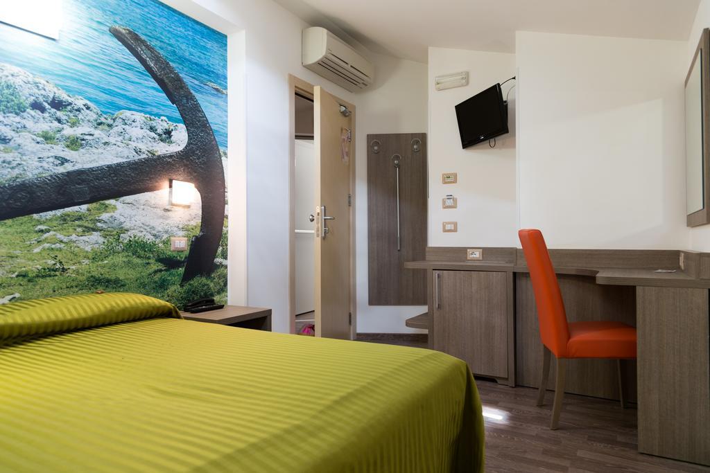 Hotel Miramare 피네토 외부 사진