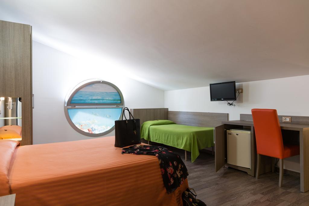 Hotel Miramare 피네토 외부 사진